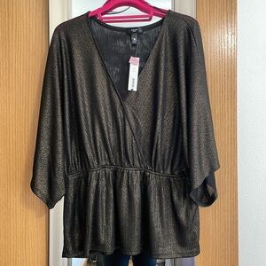 Aqua Curve 1X black gold dress blouse V neck elastic under bust flowy bottom NWT